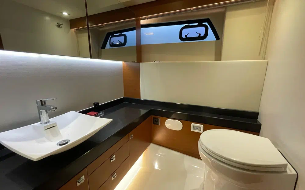 slider 8 Prestige Yachts Prestige 500 S