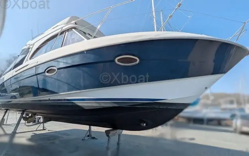 slider 1 Beneteau Antares 30 Fly