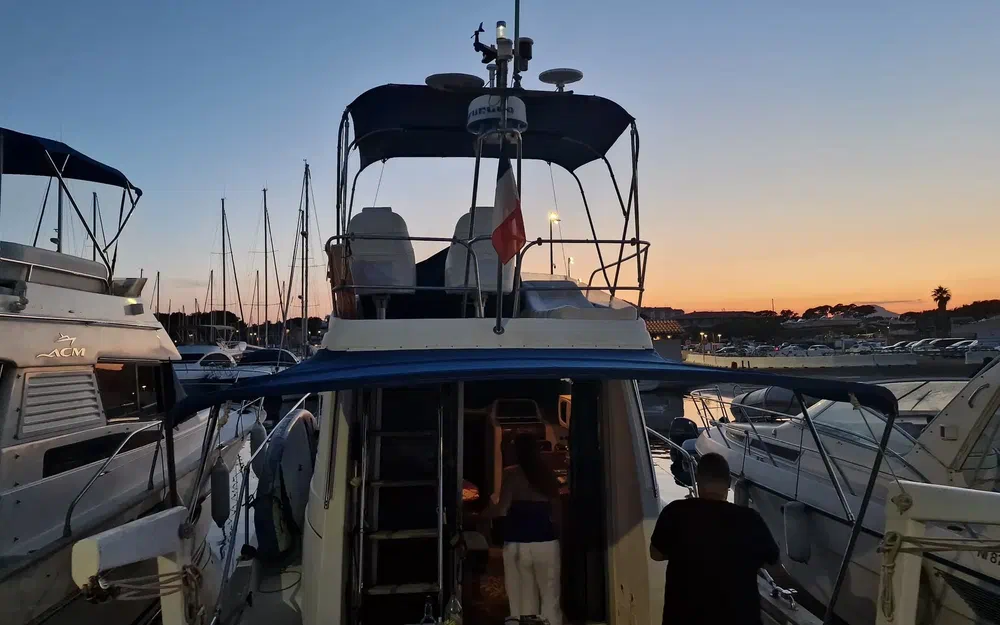 slider 51 Beneteau Antares 10.80