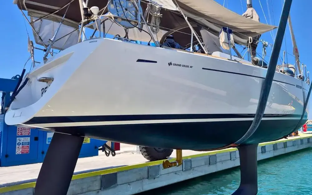 slider 15 Grand Soleil  40