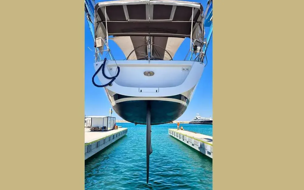 slider 16 Grand Soleil  40