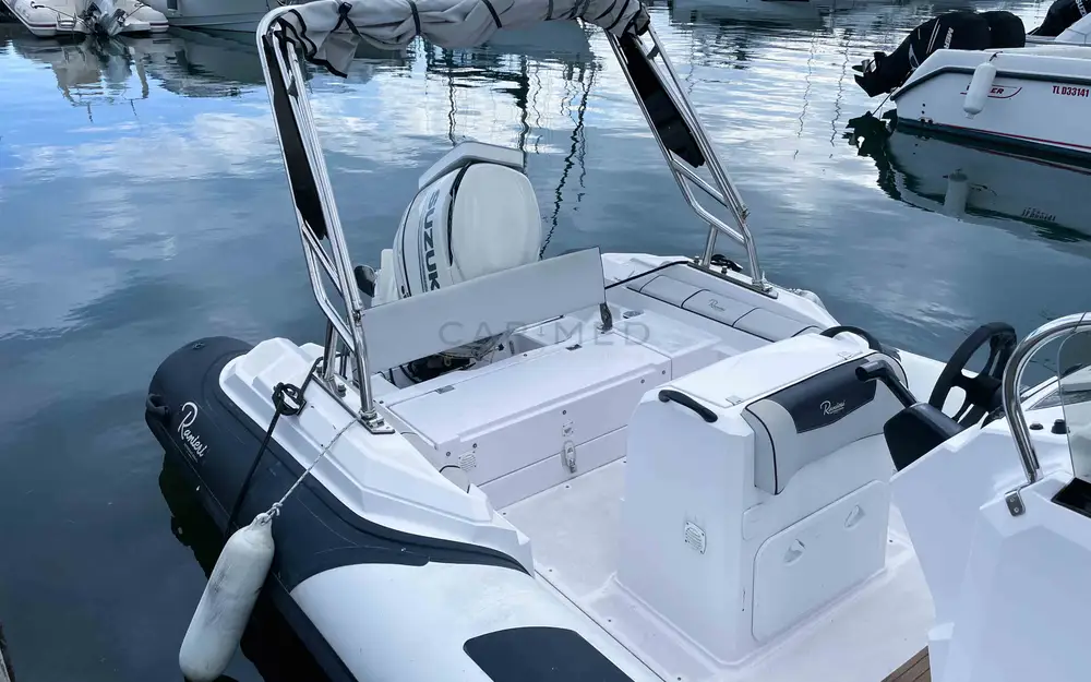 slider 4 Ranieri Cayman 23 Sport Touring