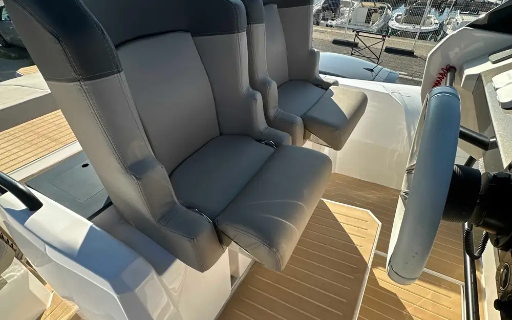 slider 10 Rio Yachts Inagua