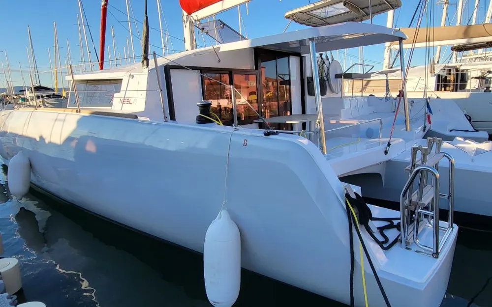 slider 2 Neel Trimarans Neel 43