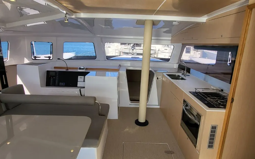 slider 8 Neel Trimarans Neel 43