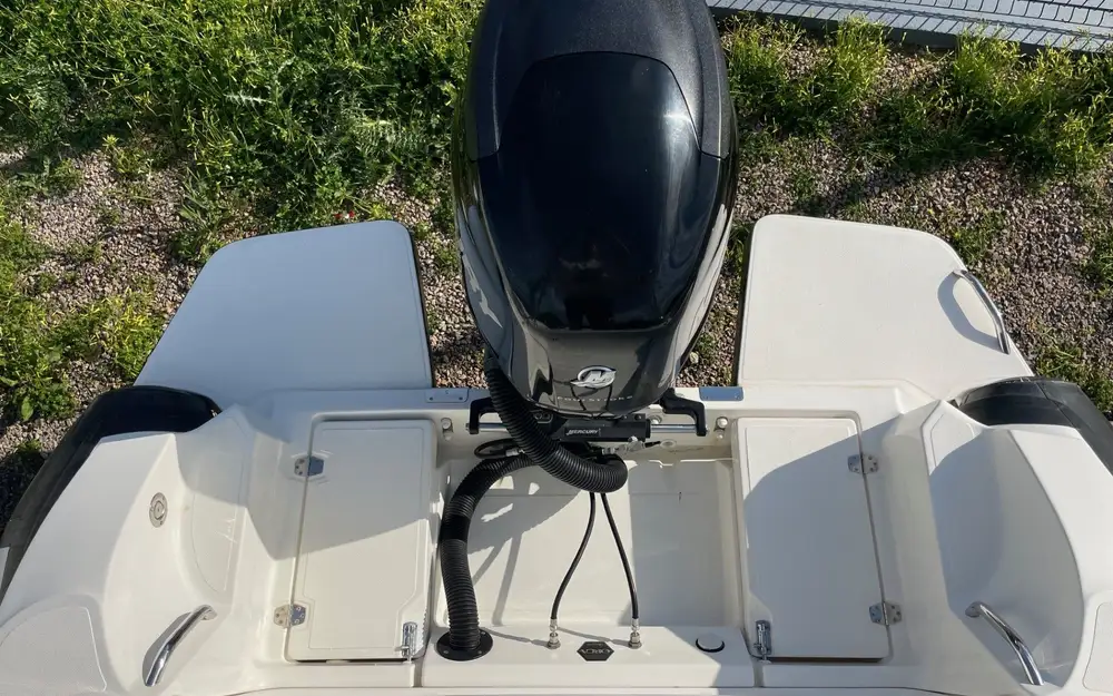 slider 11 Zar Formenti Zar 57 Welldeck