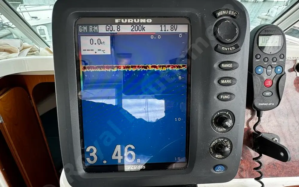 slider 12 Jeanneau Merry Fisher 750