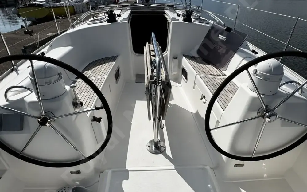 slider 7 Dufour  385
