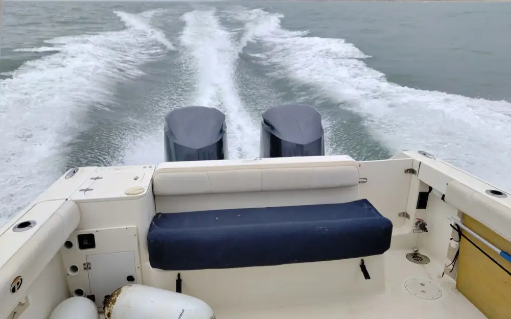 slider 7 Pursuit  OS 285 Offshore