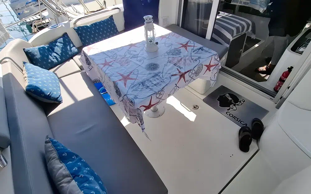 slider 22 Beneteau Antares 8 OB