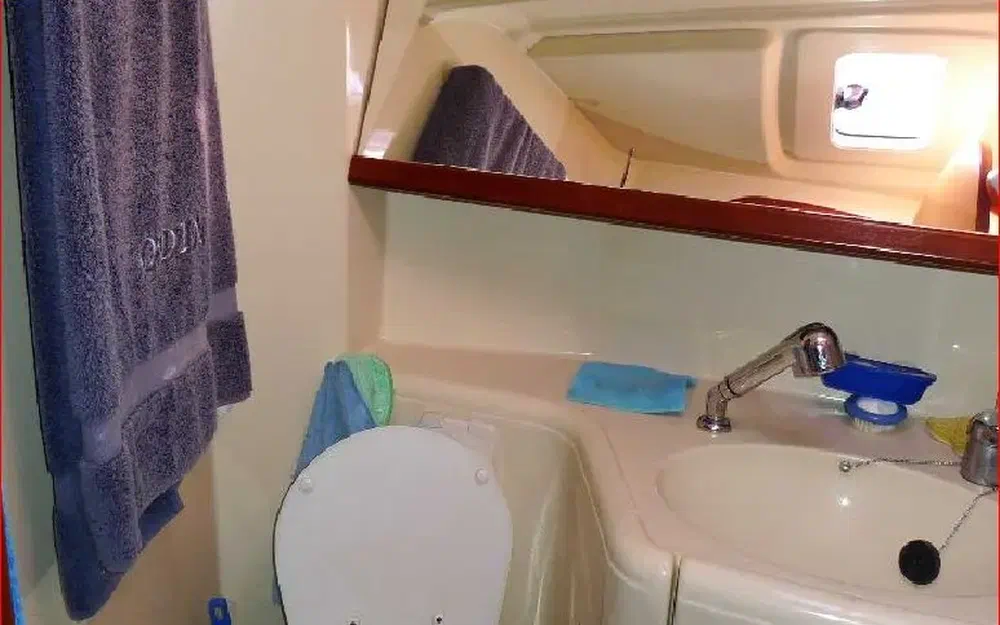 slider 11 Dufour 385