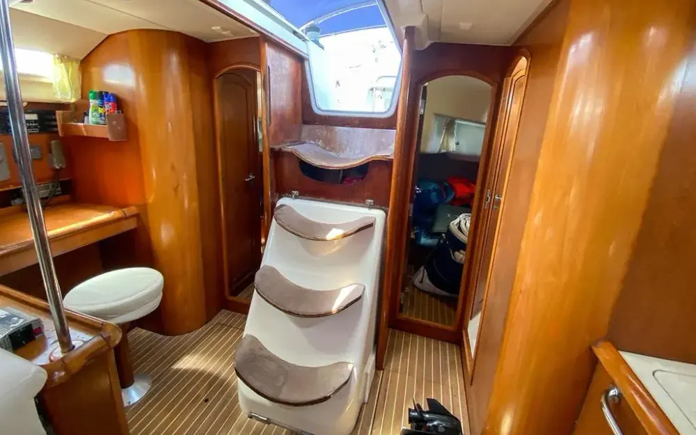 slider 27 Jeanneau Sun Odyssey 49 Performance