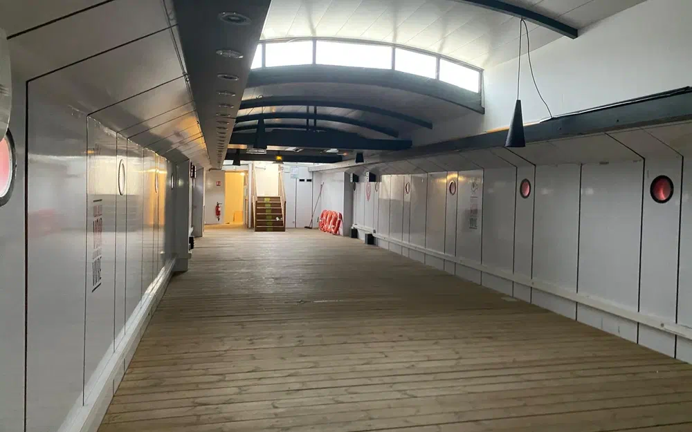 slider 6 Bateau Passagers EF ERP 150 PAX selon projet