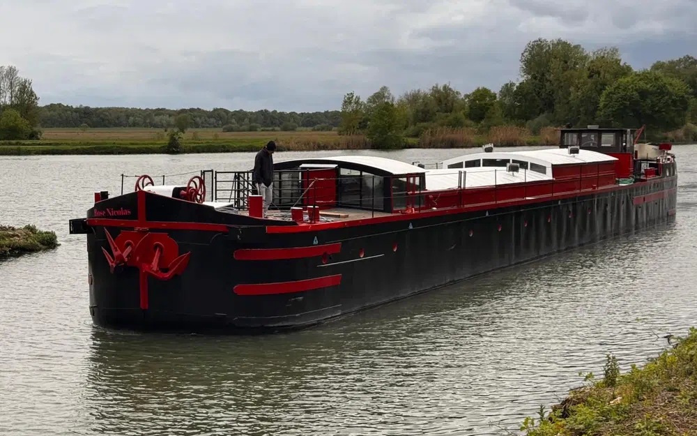slider 20 Bateau Passagers EF ERP 150 PAX selon projet