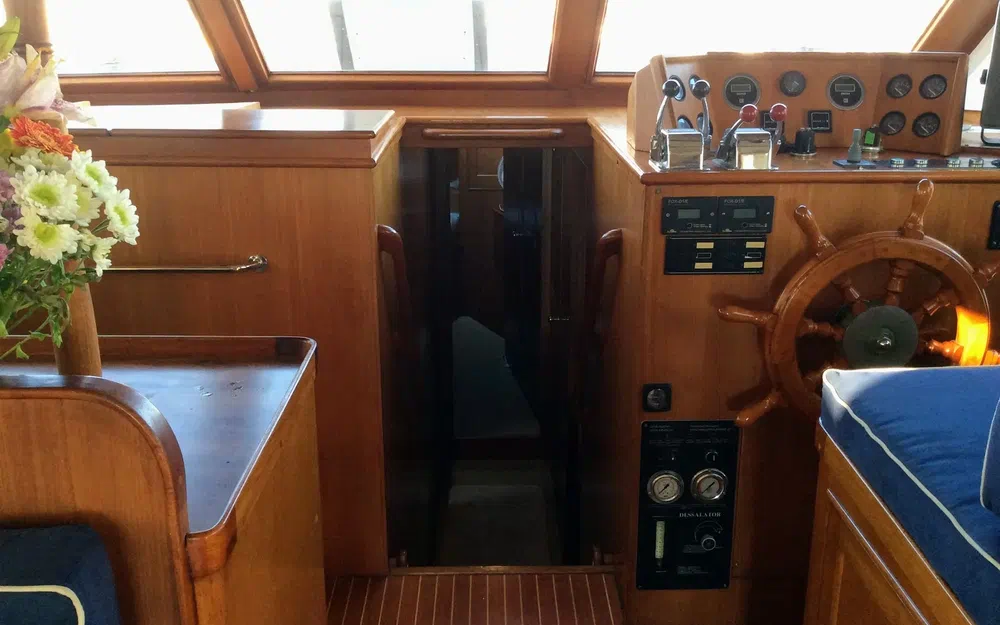 slider 15 Konghalvorsen Island Gipsy 44 Motor Yacht