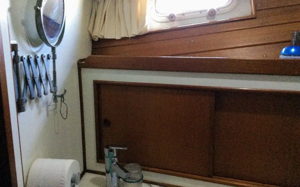 slider 17 Konghalvorsen Island Gipsy 44 Motor Yacht