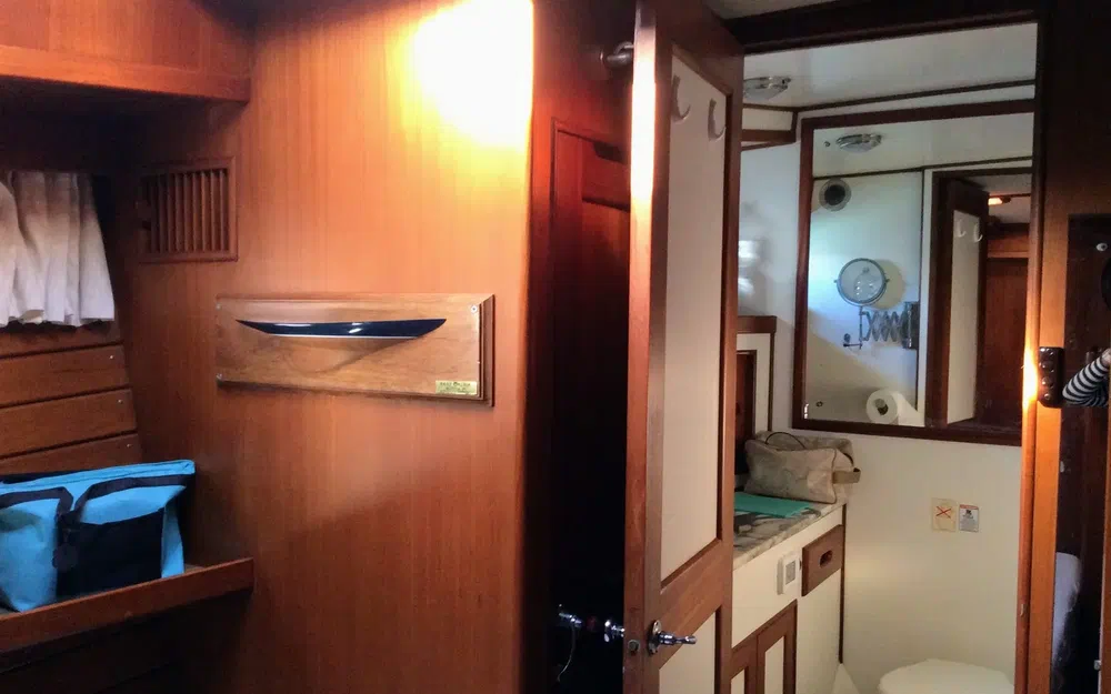 slider 21 Konghalvorsen Island Gipsy 44 Motor Yacht