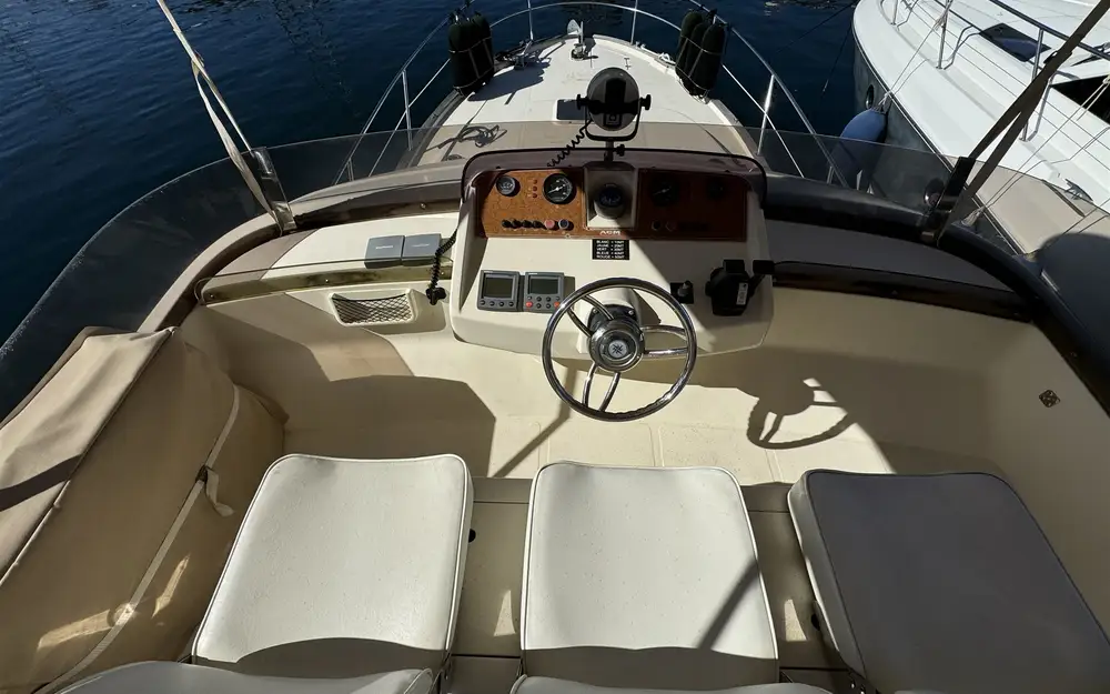 slider 8 ACM Excellence 38