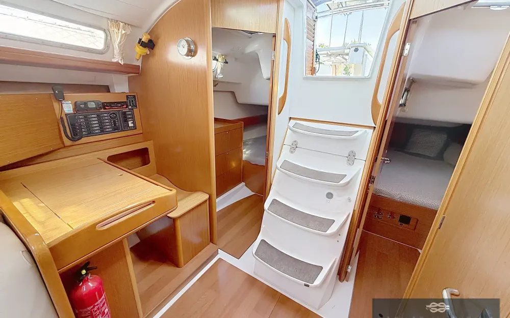 slider 19 Beneteau Cyclades 39.3