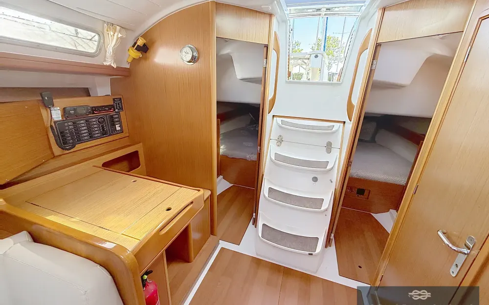 slider 20 Beneteau Cyclades 39.3