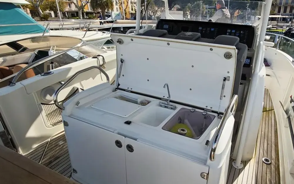slider 15 Jeanneau Cap Camarat 9.0 CC