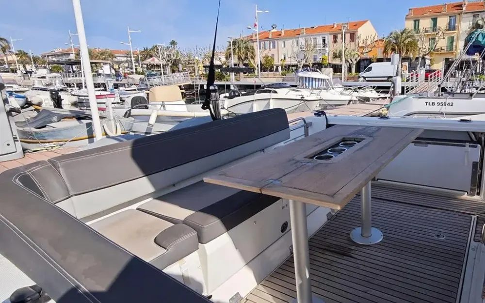 slider 16 Jeanneau Cap Camarat 9.0 CC