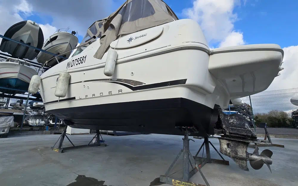 slider 11 Jeanneau Leader 805