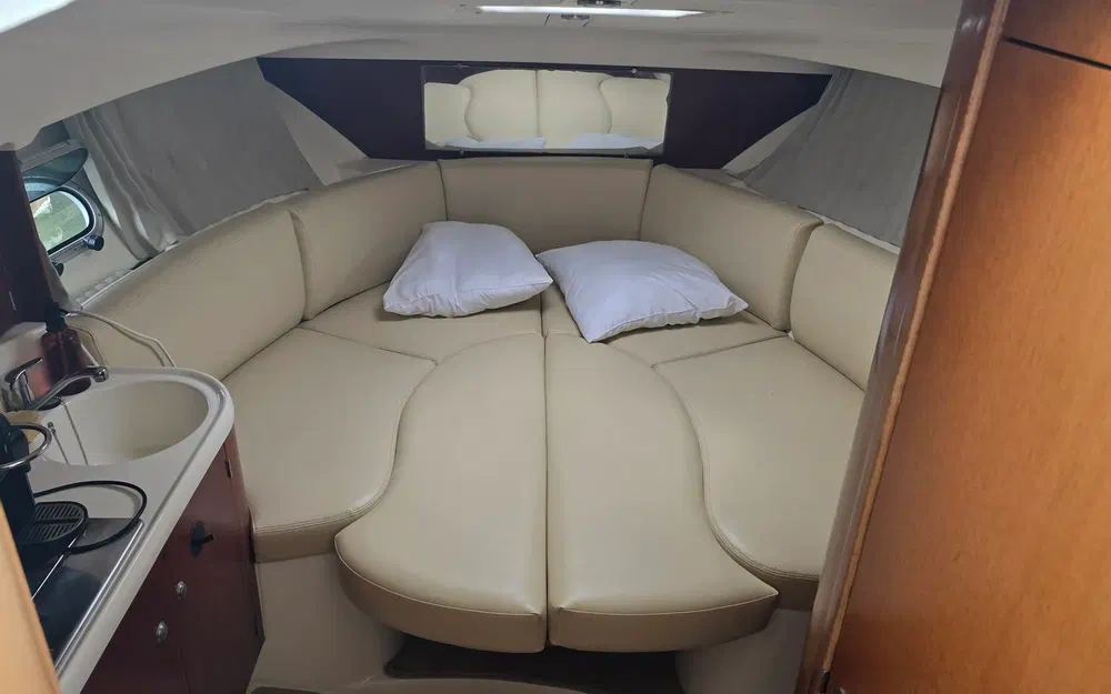 slider 1 Jeanneau Leader 805