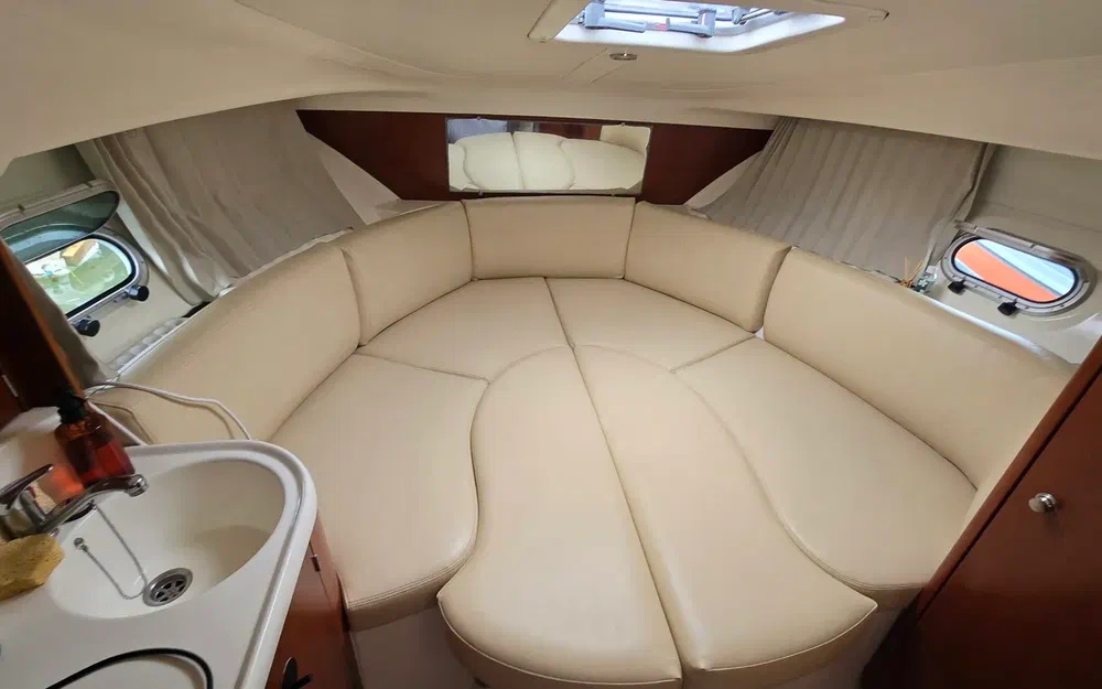 slider 2 Jeanneau Leader 805