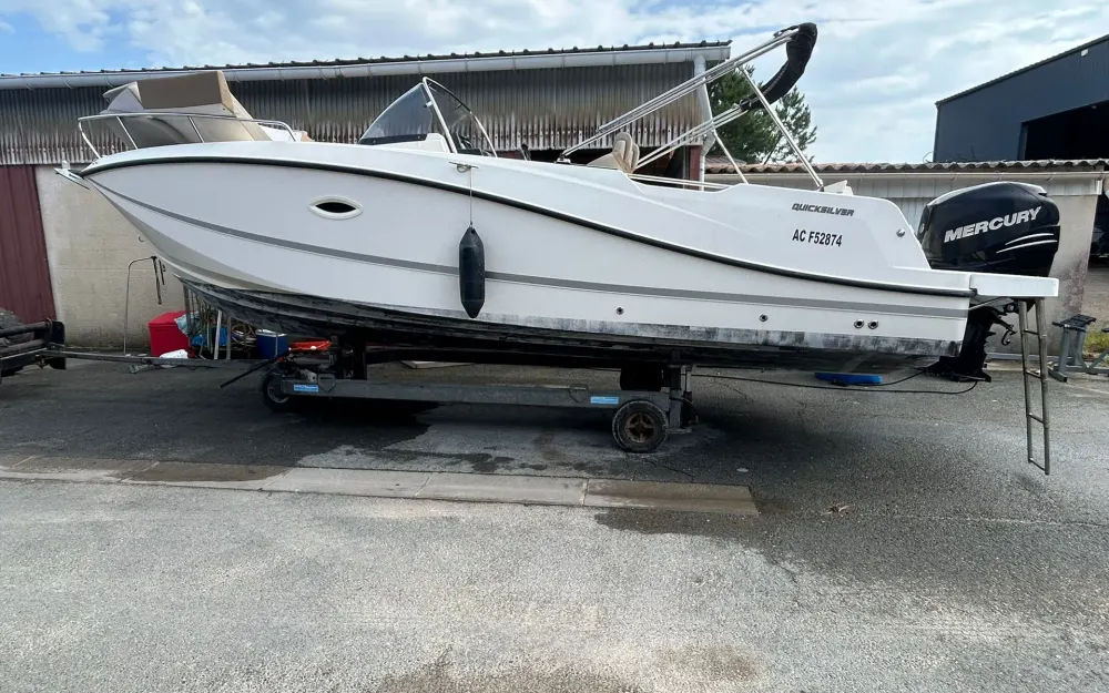 slider 6 Quicksilver Activ 755 Sundeck