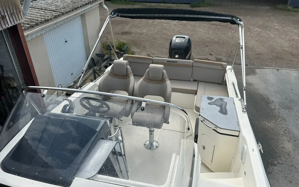 slider 4 Quicksilver Activ 755 Sundeck