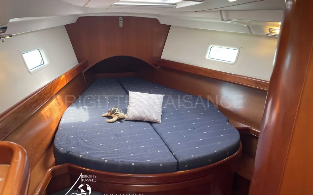 slider 9 Beneteau Oceanis 423