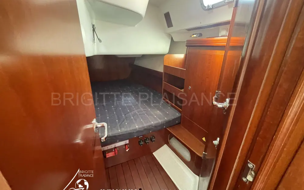 slider 10 Beneteau Oceanis 423