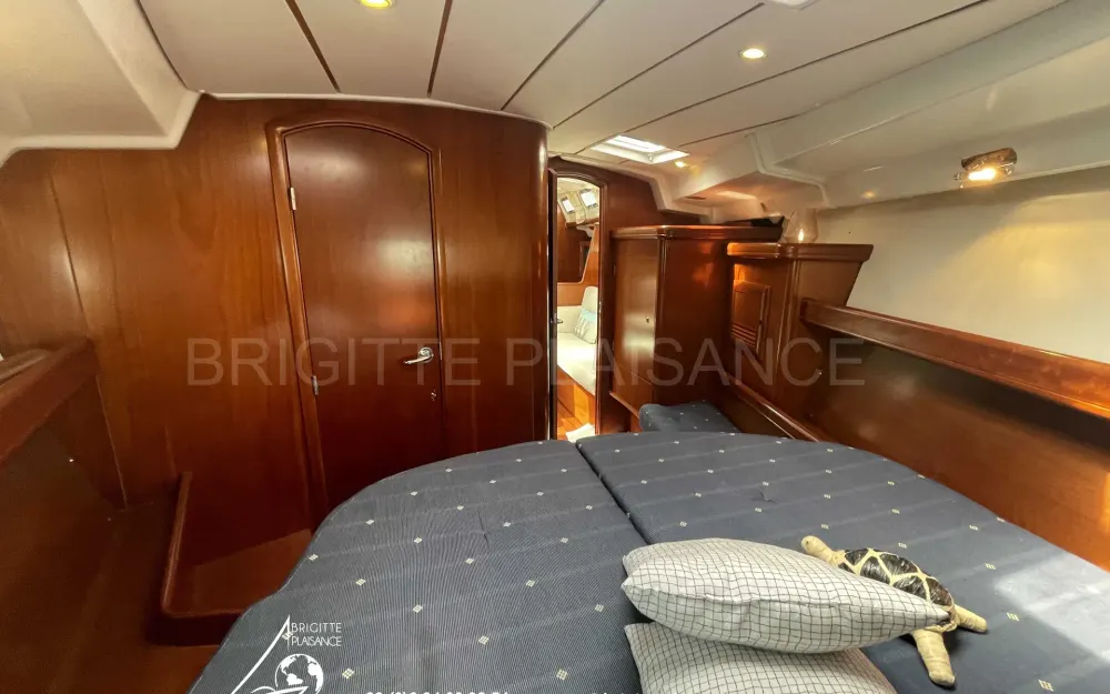 slider 8 Beneteau Oceanis 423