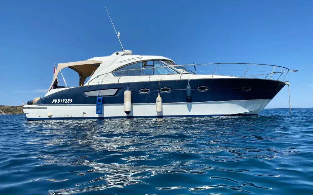 slider 0 Beneteau Flyer 12