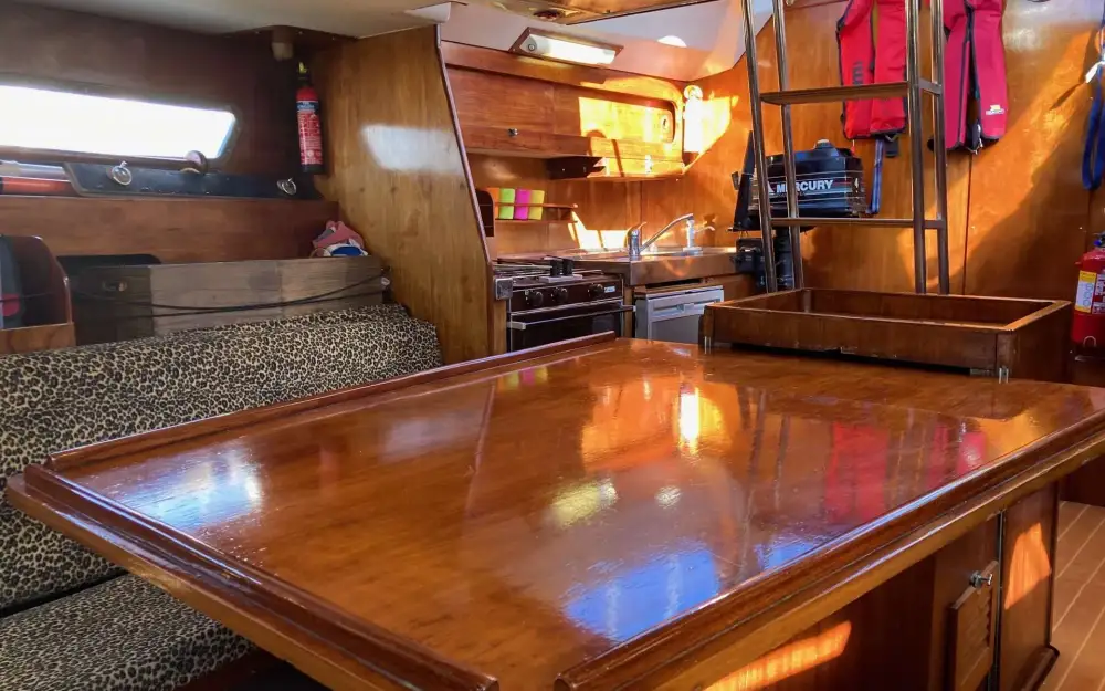 slider 2 Comar Yachts Comet 11