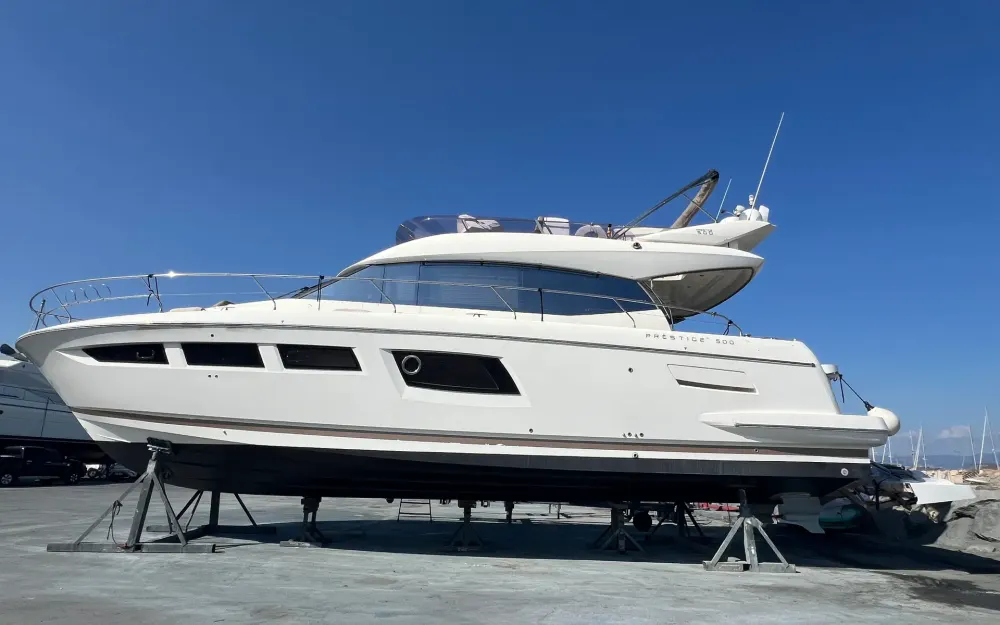 slider 0 Prestige Yachts Prestige 500 Fly - null