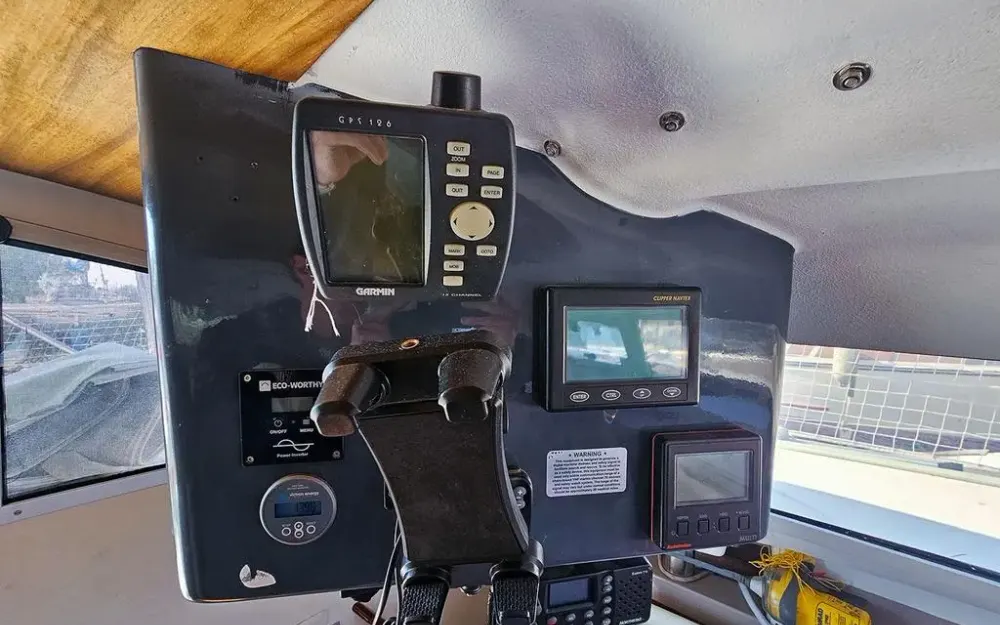 slider 21 Fountaine Pajot Tobago 35