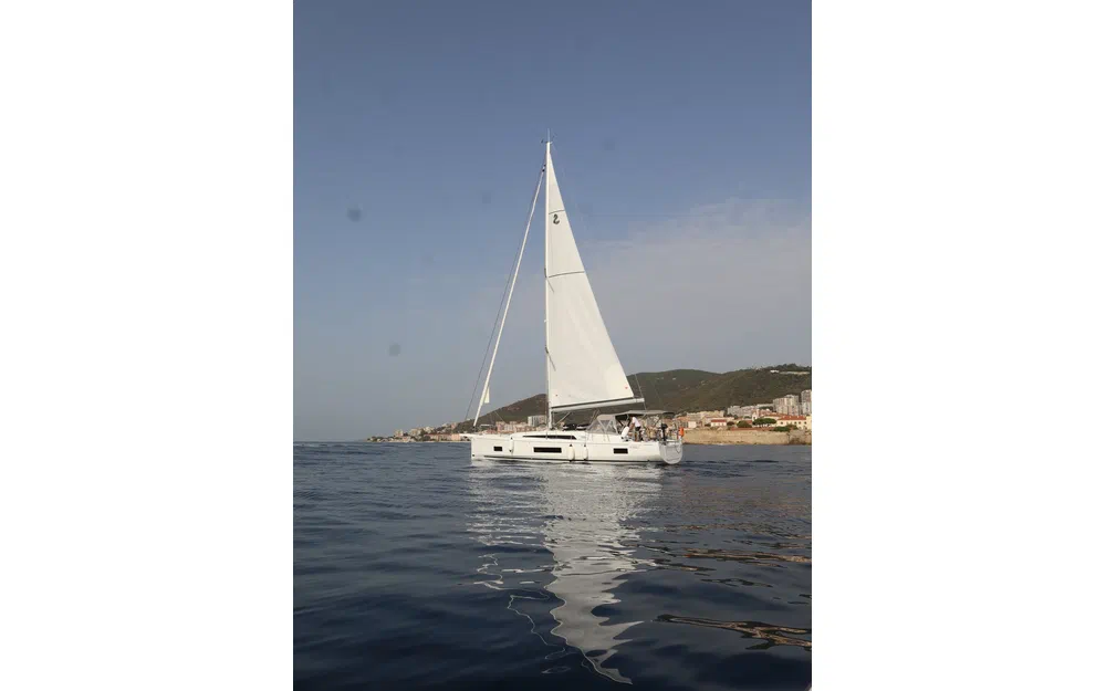 slider 3 Beneteau Oceanis 46.1