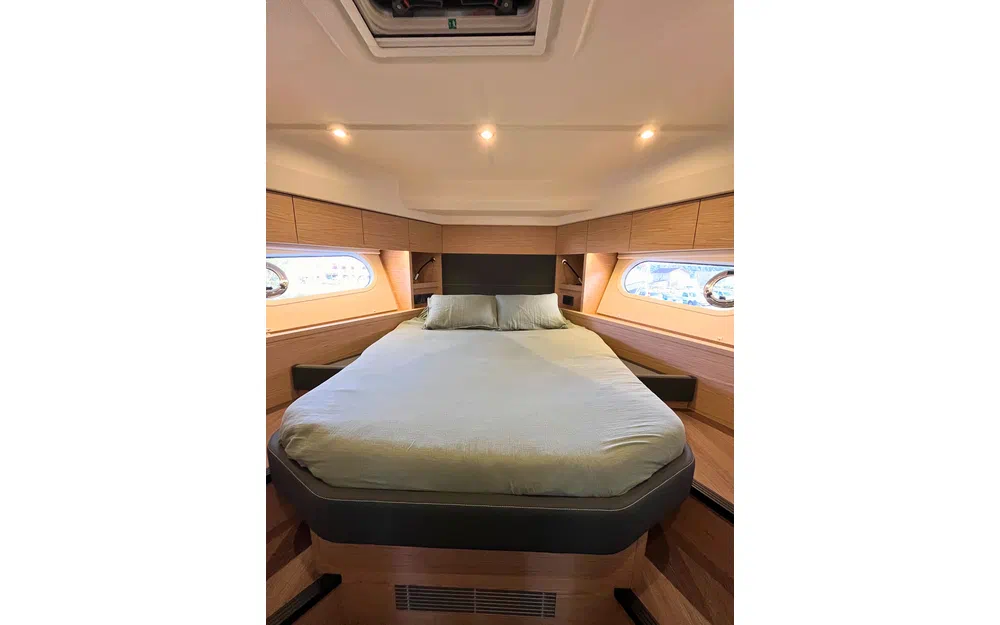 slider 11 Beneteau Swift Trawler 48