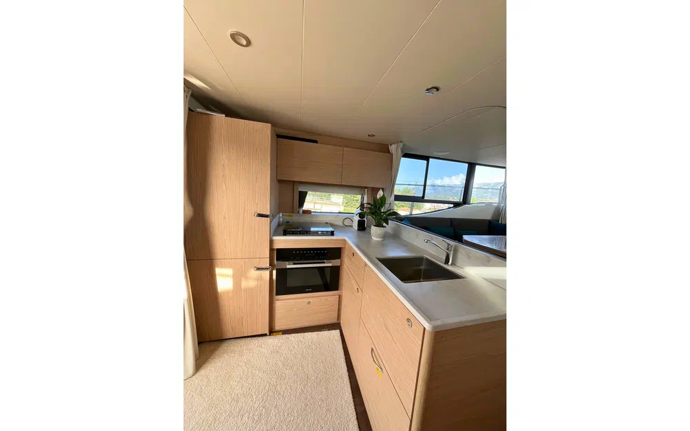 slider 6 Beneteau Swift Trawler 48