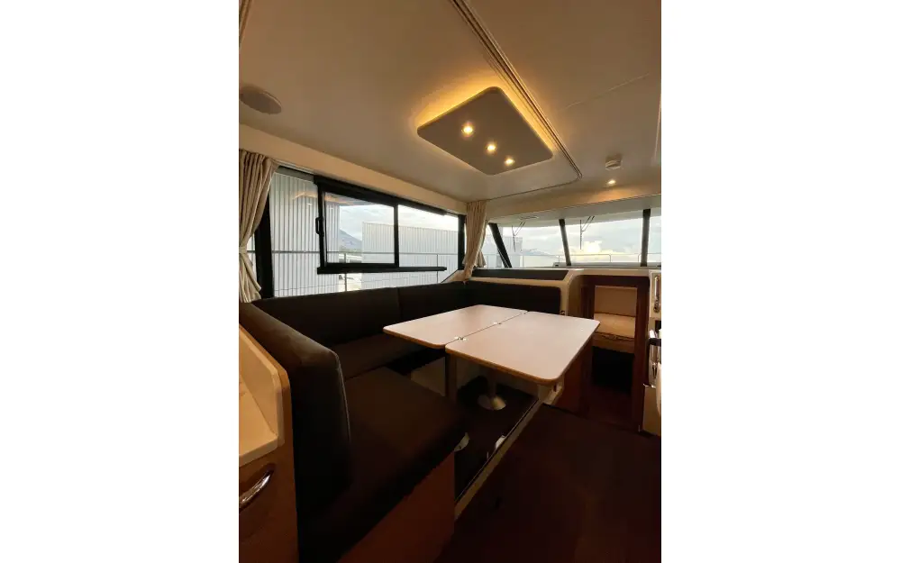 slider 17 Beneteau Swift Trawler 41 Fly
