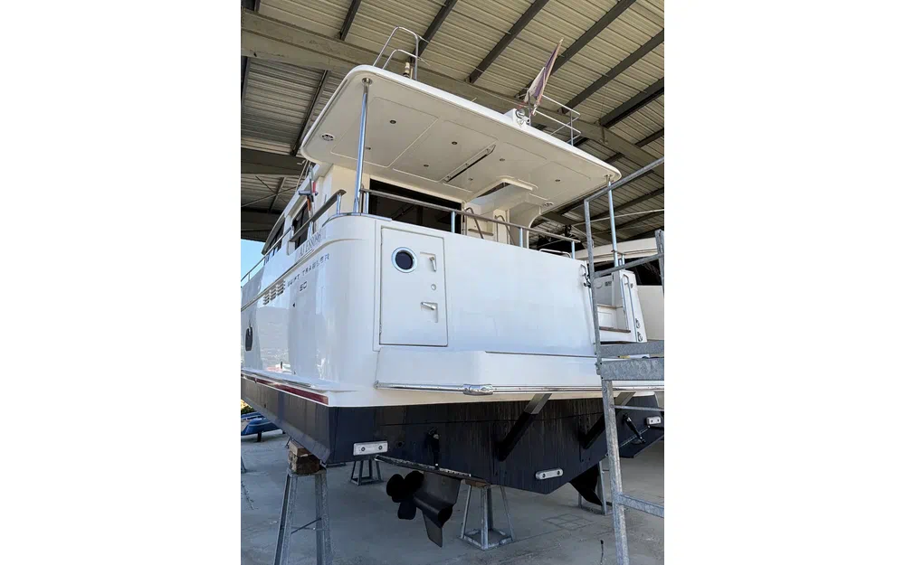 slider 9 Beneteau Swift Trawler 50
