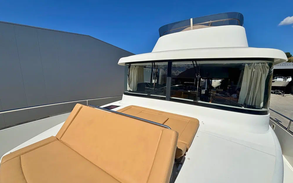 slider 17 Beneteau Swift Trawler 50