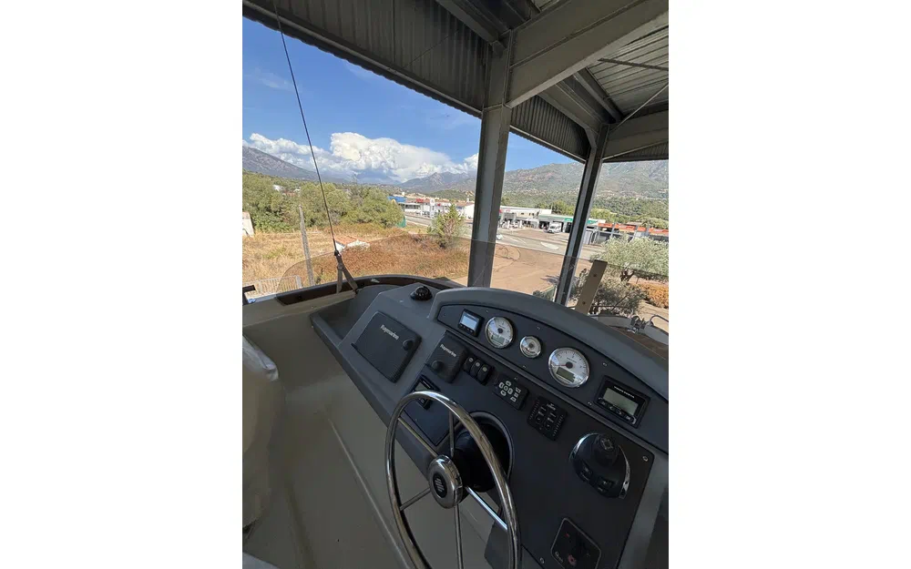 slider 25 Beneteau Swift Trawler 50