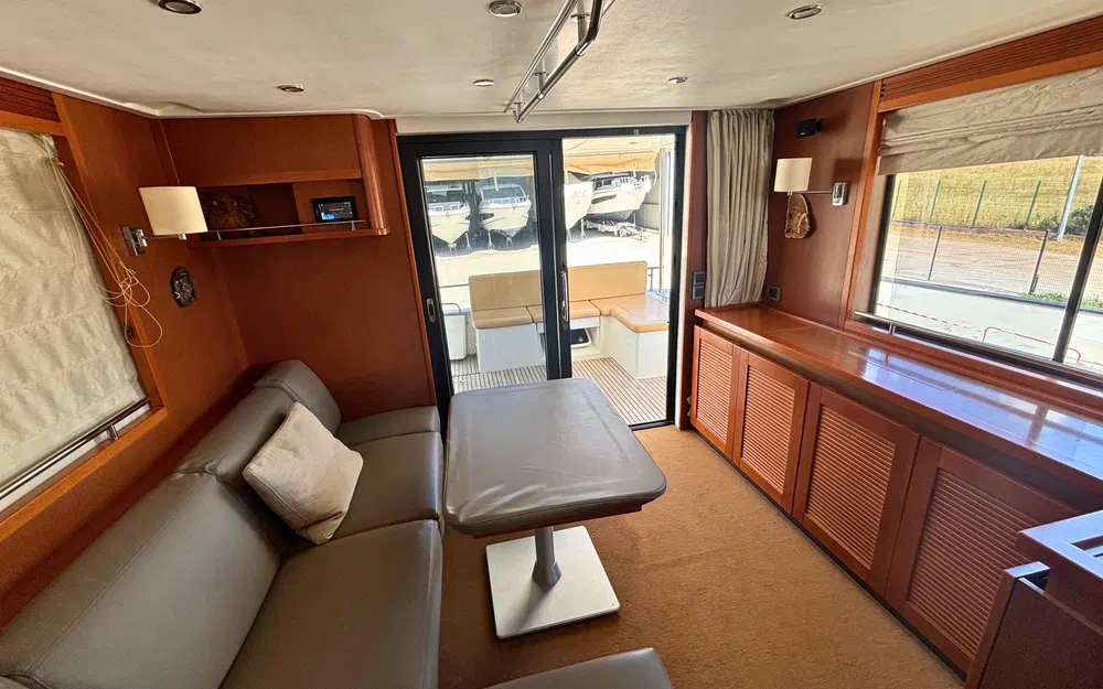 slider 30 Beneteau Swift Trawler 50