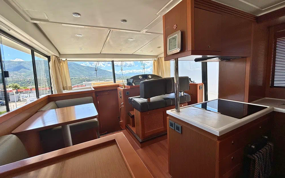 slider 32 Beneteau Swift Trawler 50