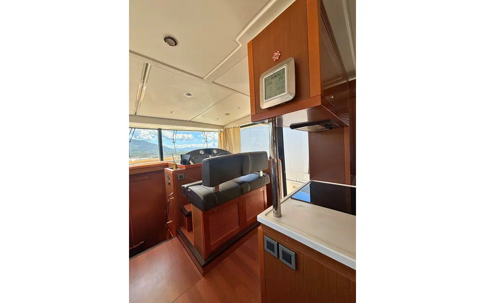 slider 33 Beneteau Swift Trawler 50