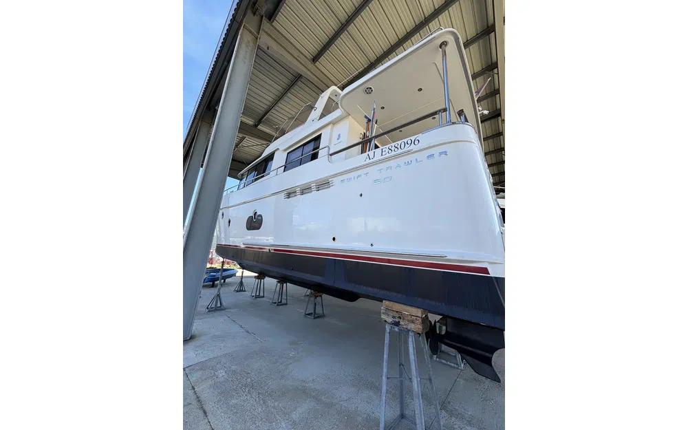 slider 7 Beneteau Swift Trawler 50
