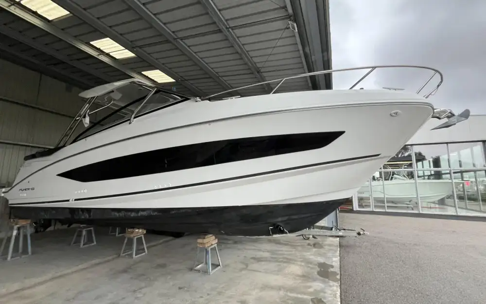 slider 0 Beneteau Flyer 10